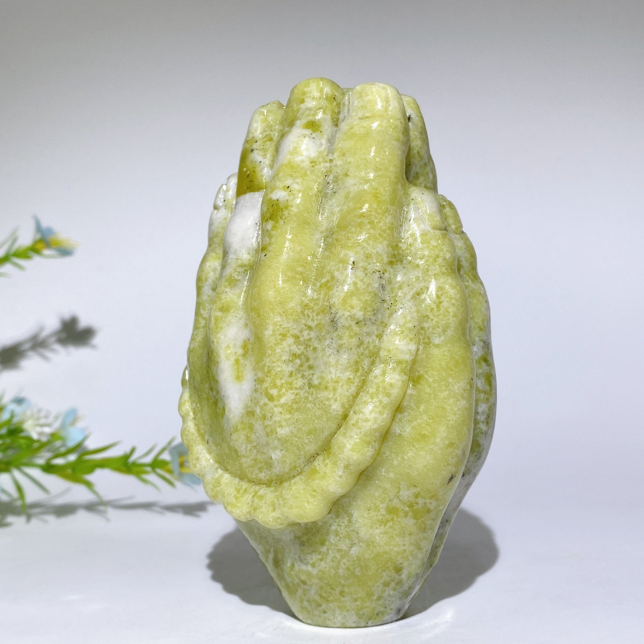 4,6 Zoll Serpentin-Kristallfigur mit betenden Händen