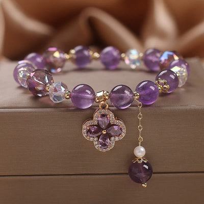 Natürliches Amethyst-Armband für spirituelle Heilung mit vierblättrigem Kleeblatt-Anhänger