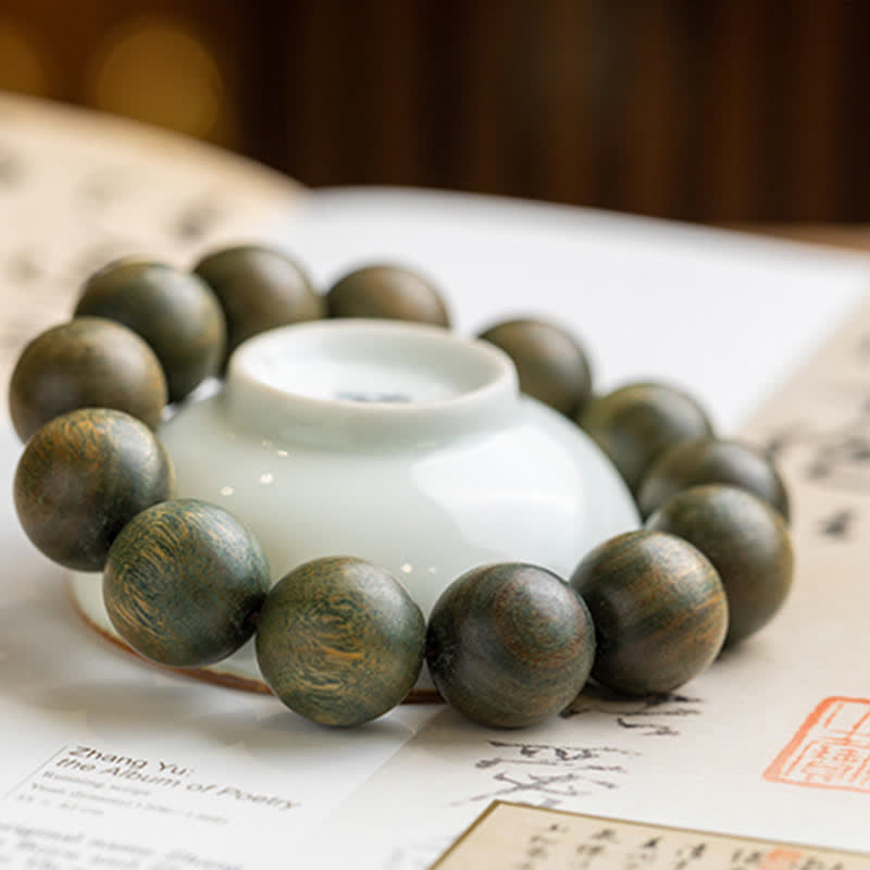 8mm Green Sandalwood Soothing Peace Bracelet
