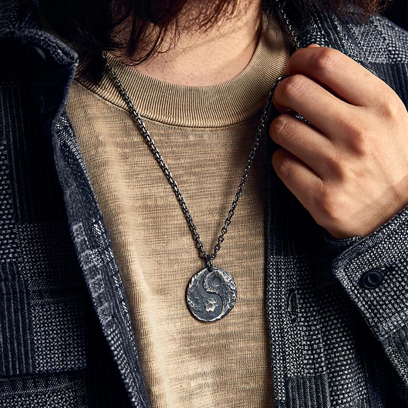 990 Sterling Silver Yin Yang Hammer Texture Harmony Necklace