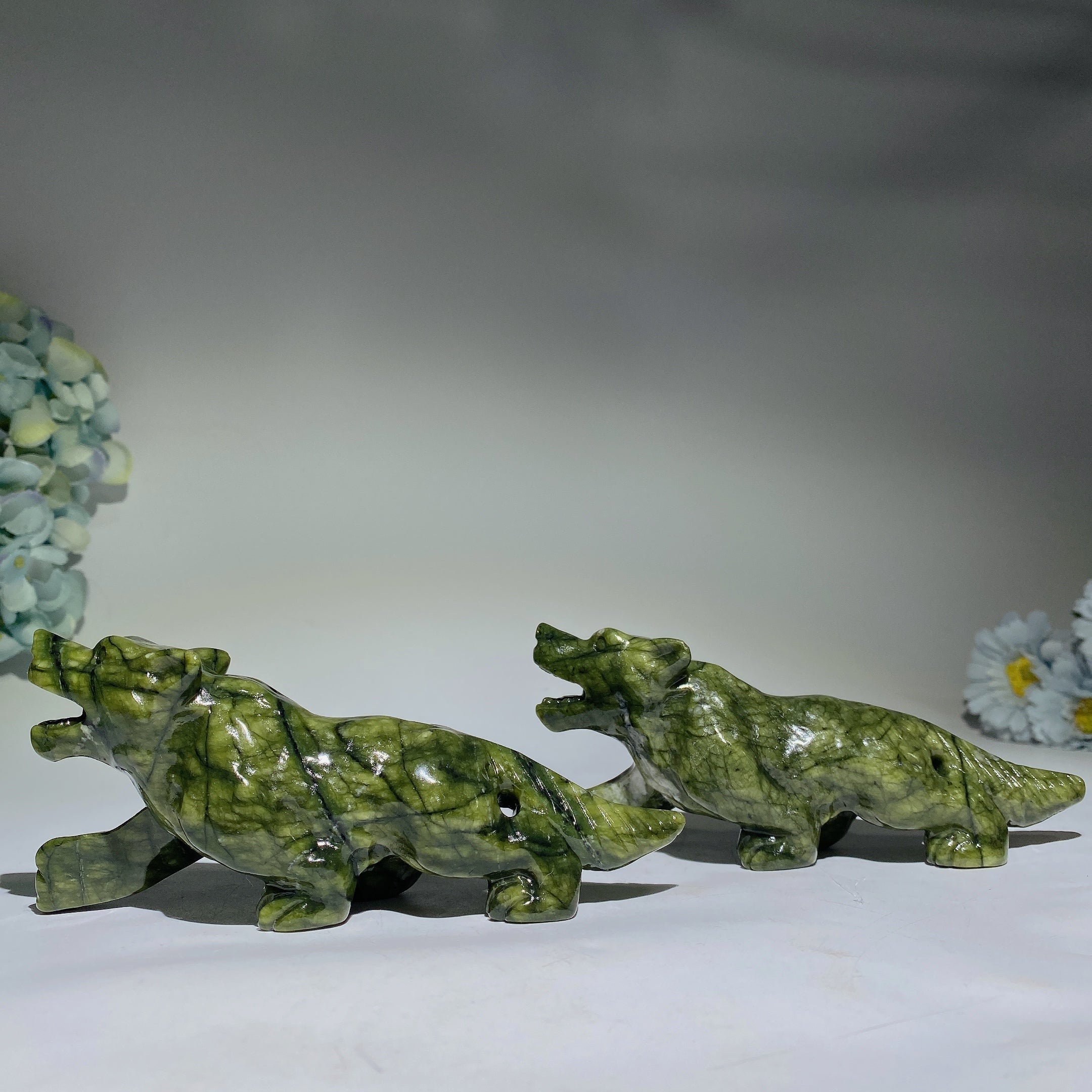 6,0" Serpentin-Kristall-Wolf-Schnitzerei zur Heilungsdarstellung