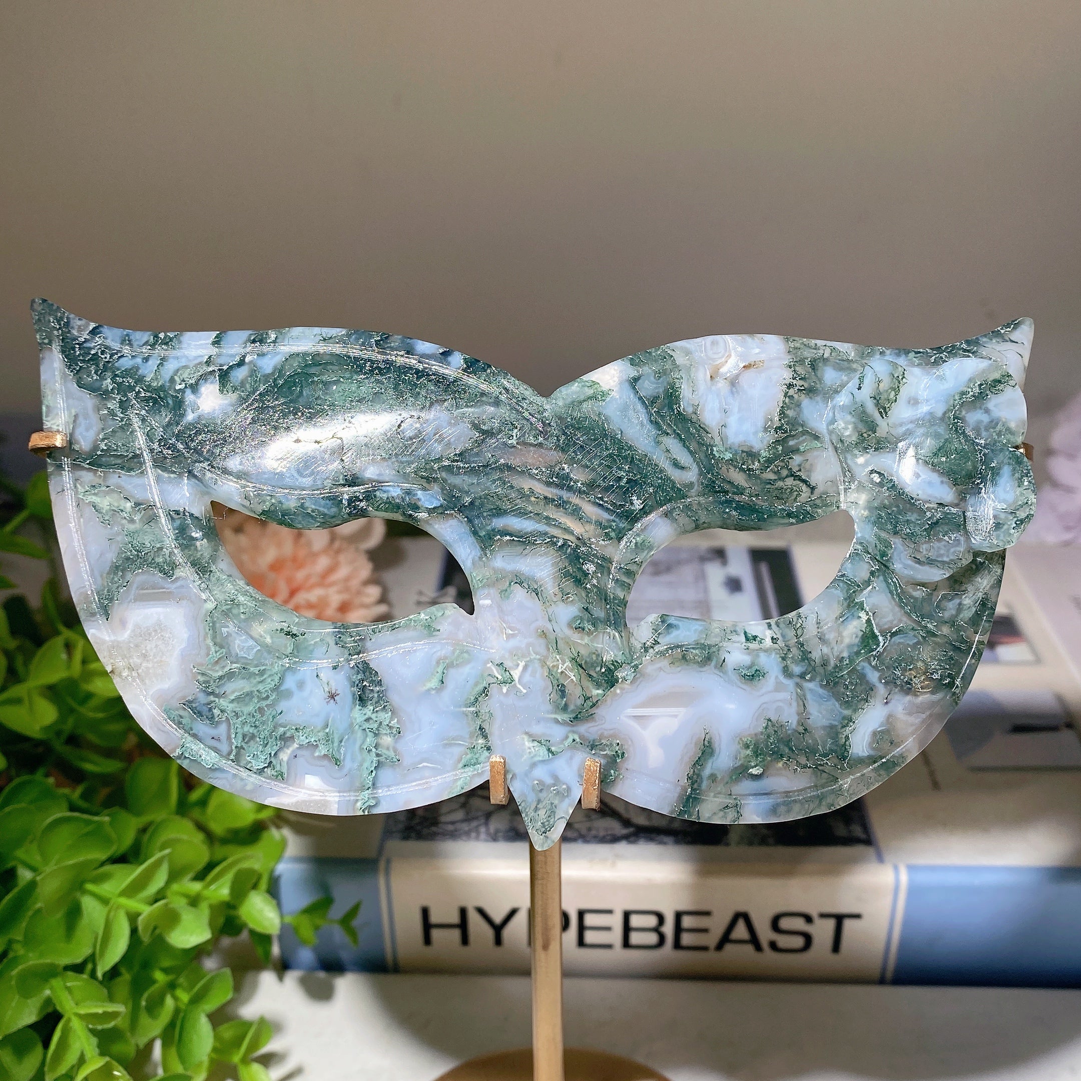 6,2 Zoll große Kristall-Katzenmaskenschnitzereien mit Holzständer