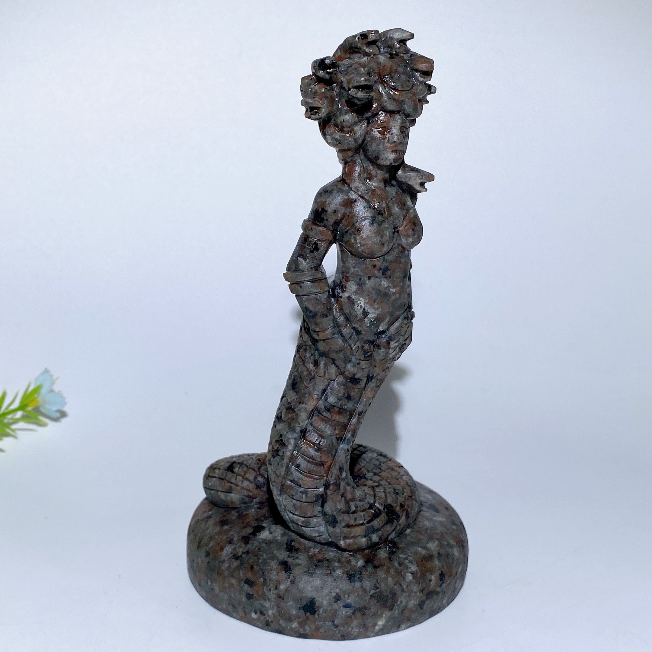 6,9 Zoll Yooperlite Granat Medusa Kristall Figur