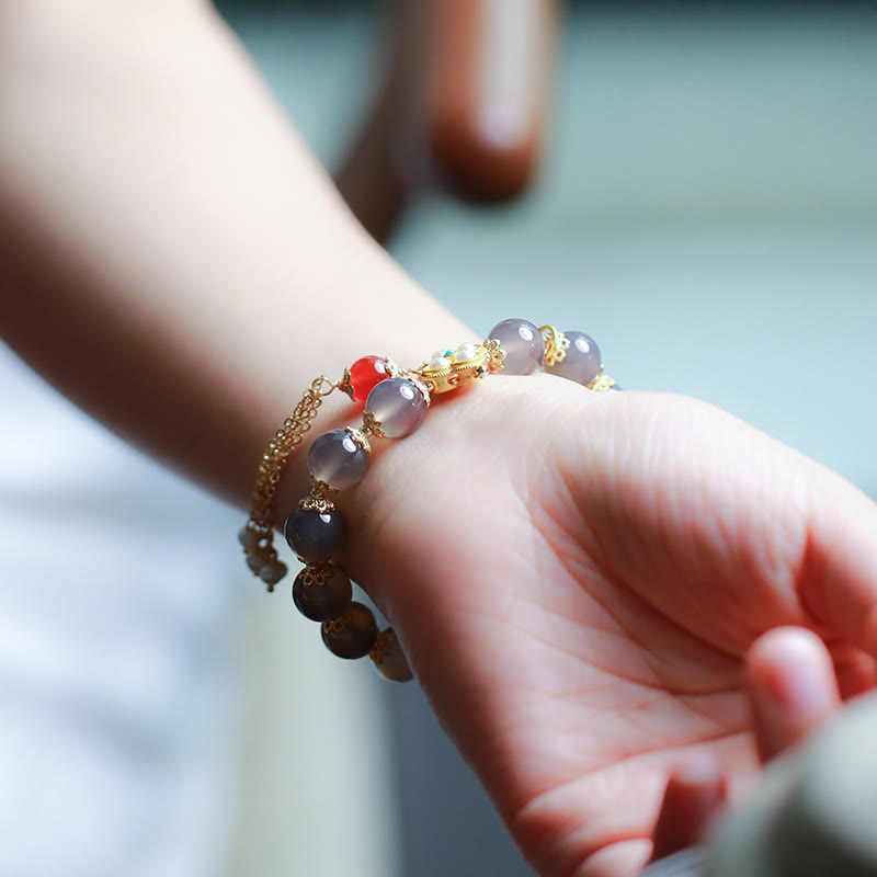 8mm Gray Agate Fu Character Balance Bracelet