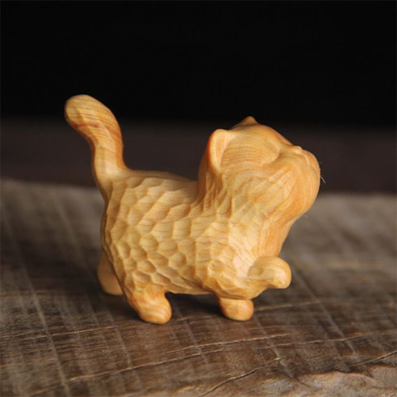 6 cm große Katzenfigur aus Thuja Sutchuenensis und Buchsbaum für Wohlstand und Erdung