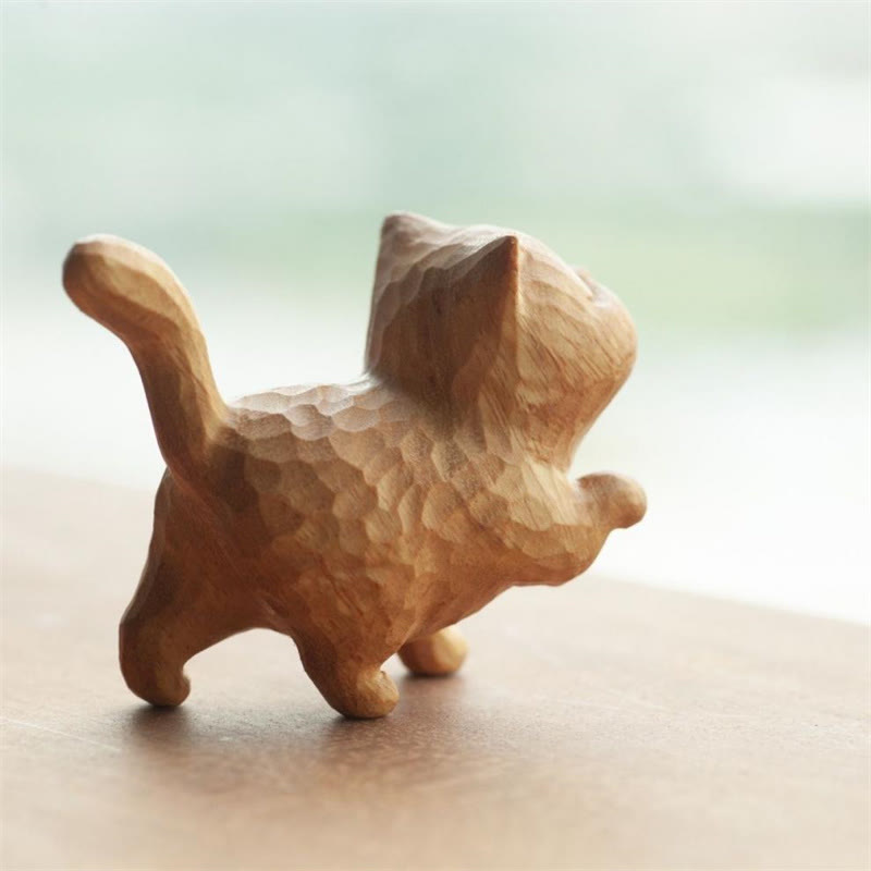 6 cm große Katzenfigur aus Thuja Sutchuenensis und Buchsbaum für Wohlstand und Erdung