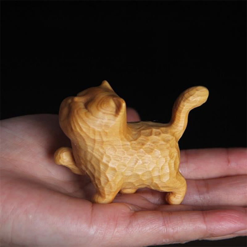 6 cm große Katzenfigur aus Thuja Sutchuenensis und Buchsbaum für Wohlstand und Erdung