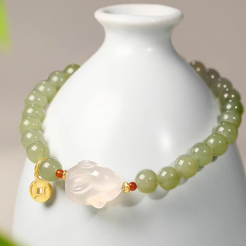6 mm Hetian Jade-Kaninchen-Kupfermünzenarmband für Glück und Wohlstand