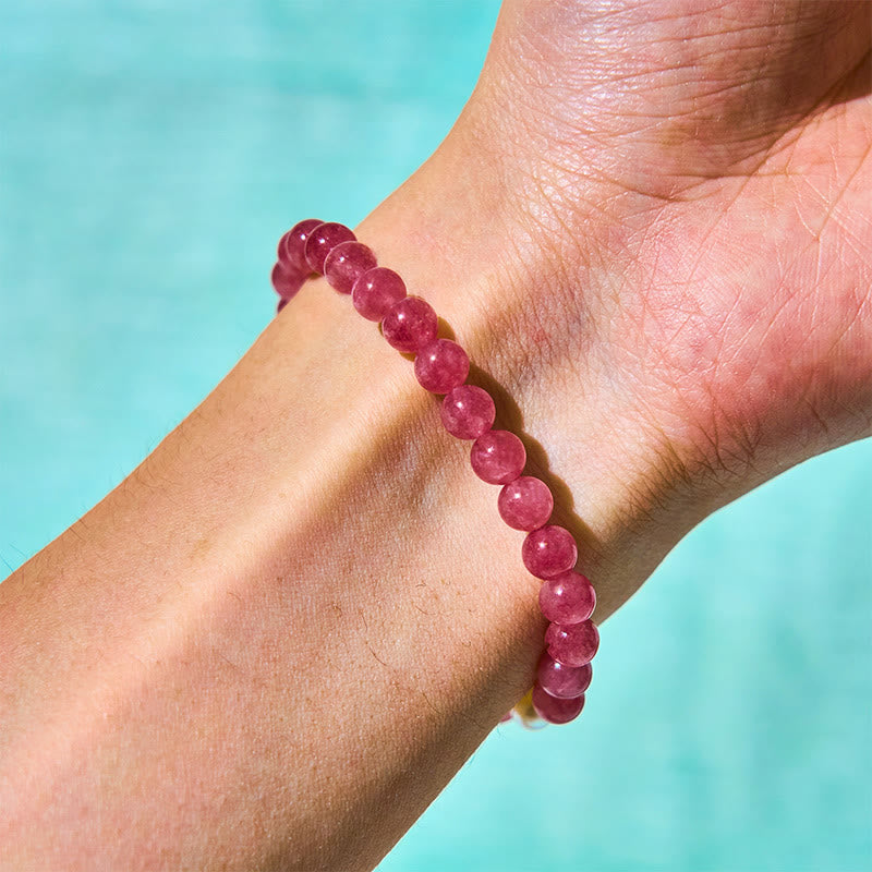 6 mm Erdbeerquarz-Armband mit Perlen-Katzen- oder Kaninchen-Anhänger
