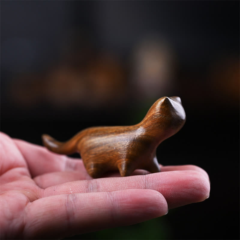 7,3 cm grüne Sandelholz-Glückskatzenfigur, positive Energiestatue