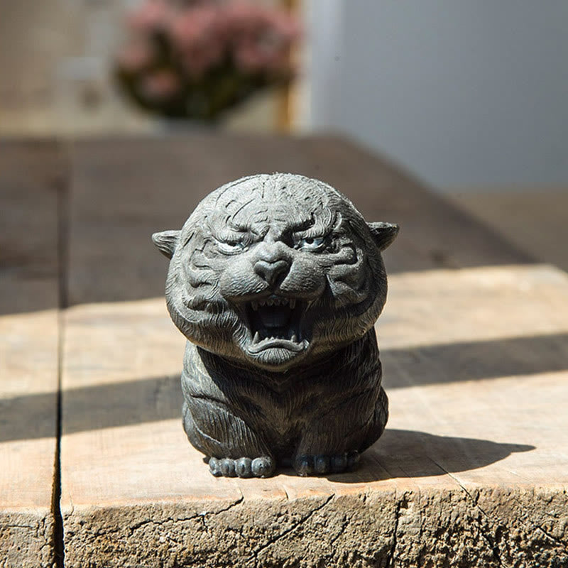 7,5 cm Mini-Statue „Roaring Tiger“ aus Eisenpulverharz