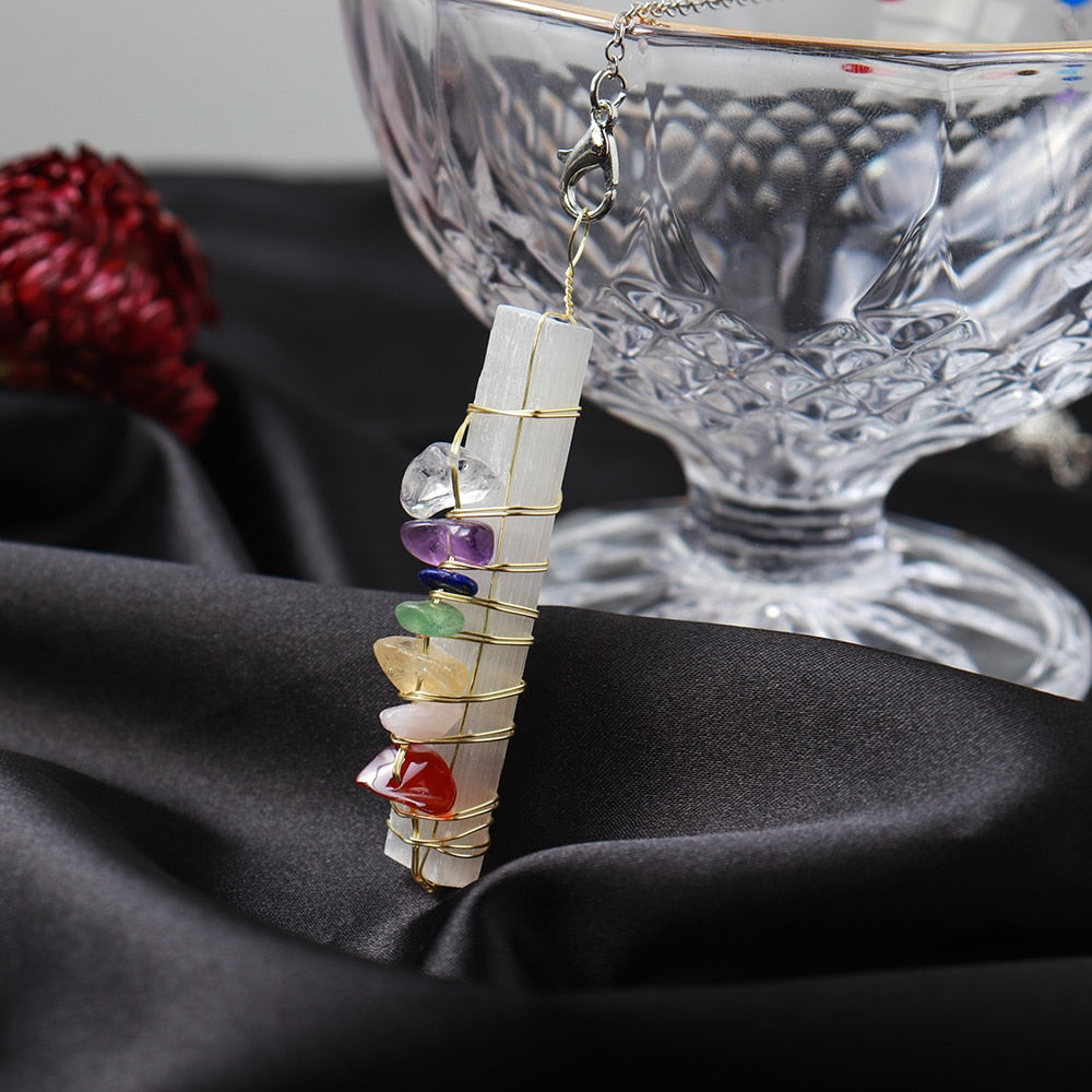 7 Chakra-Kristallpendel mit Selenit und Amethyst