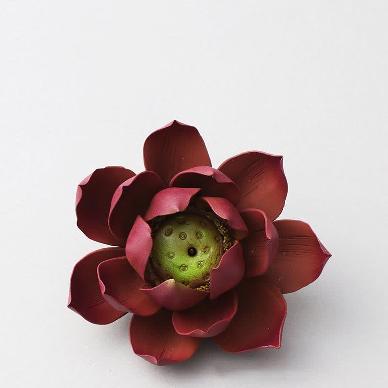 Tibetischer Lotus-Räucherbrenner aus violettem Ton für Frieden und Ruhe