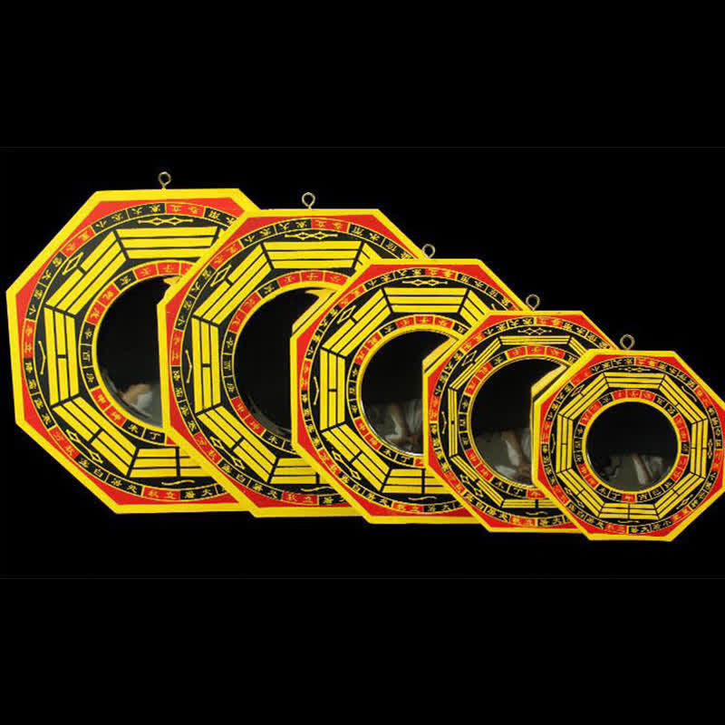 8 im Feng Shui Bagua Kartenspiegel für Harmonie und Gleichgewicht