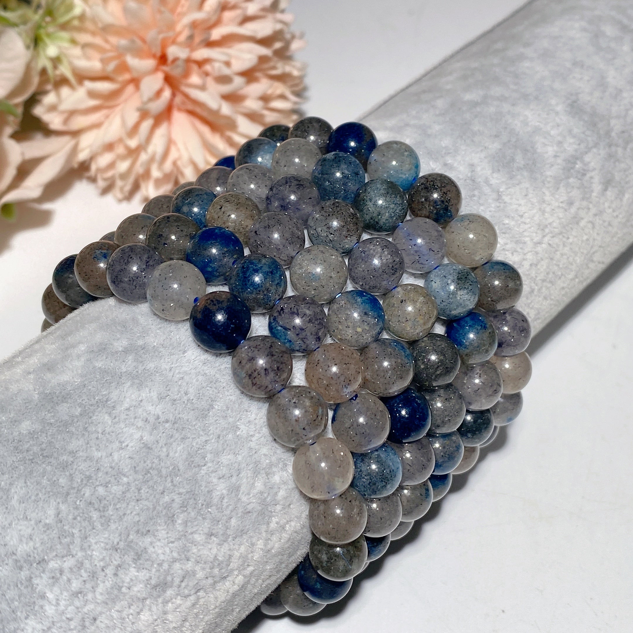 8 mm blaues Erdbeerquarz-Kristall-Heilarmband