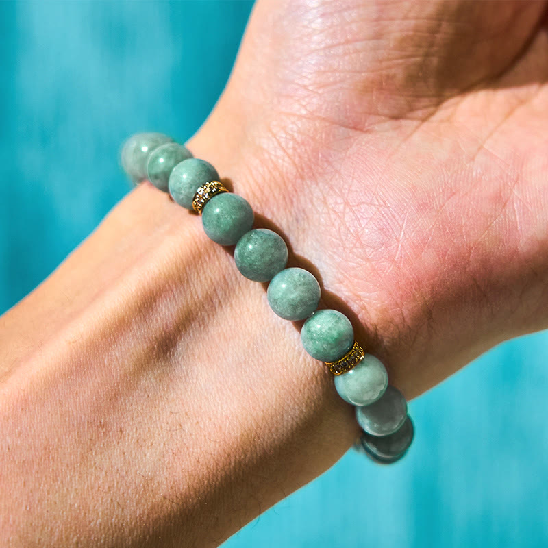 8 mm grünes Jade Om Mani Padme Hum Charm-Armband