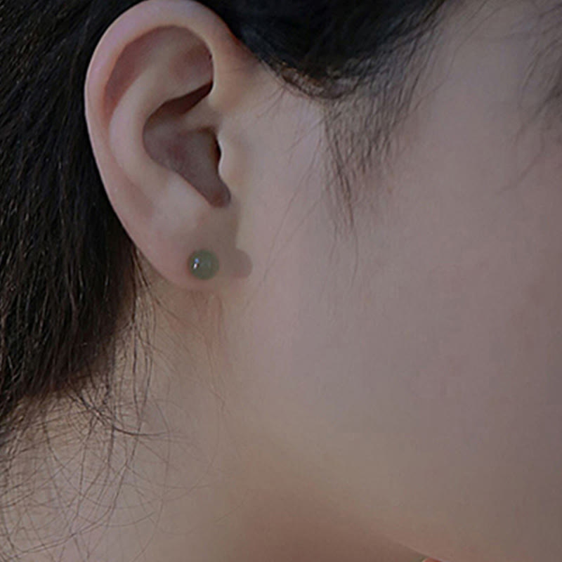 8 mm Jade-Ohrstecker für Wohlstand und Überfluss