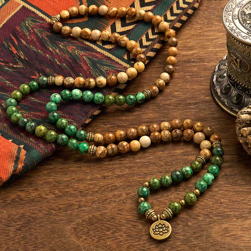 8 mm großes Lotusarmband aus Bildjaspis und Türkis für Positivität und Wachstum