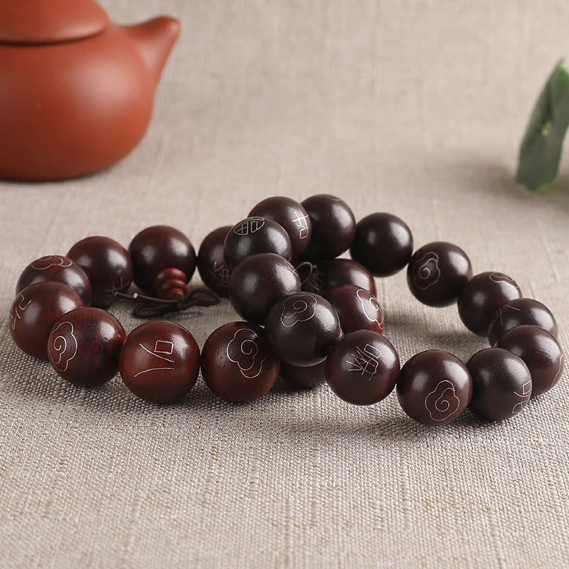 8 mm kleines Blattarmband aus rotem Sandelholz „Om Mani Padme Hum“