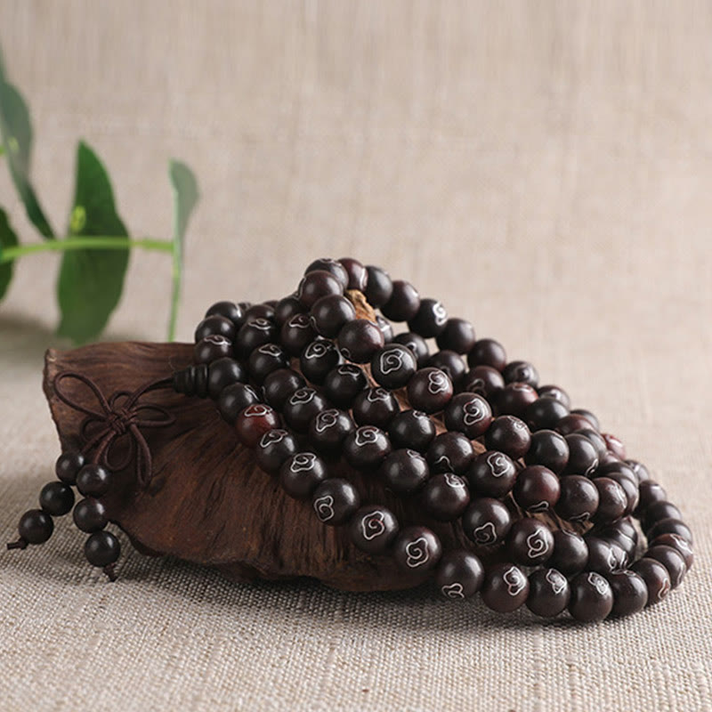 8 mm kleines Blattarmband aus rotem Sandelholz „Om Mani Padme Hum“