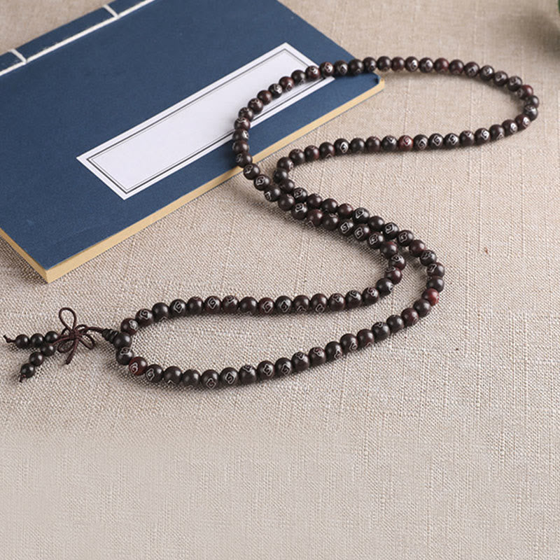 8 mm kleines Blattarmband aus rotem Sandelholz „Om Mani Padme Hum“