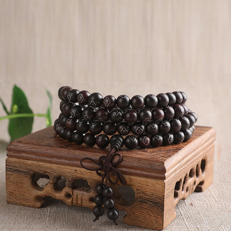 8 mm kleines Blattarmband aus rotem Sandelholz „Om Mani Padme Hum“