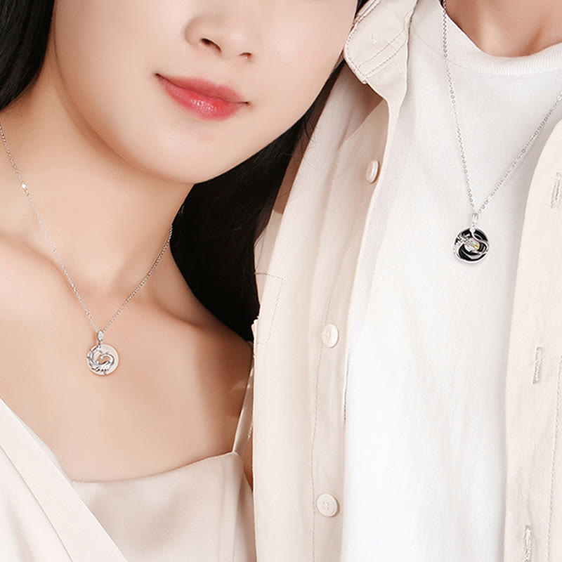 Drachenanhänger aus 925er Sterlingsilber mit schwarzem Onyx und Chalcedon für Schutz und Harmonie