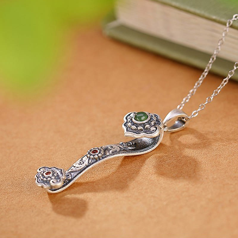 Jade-Halskette aus 925er Sterlingsilber mit Ruyi-Griff für Segen