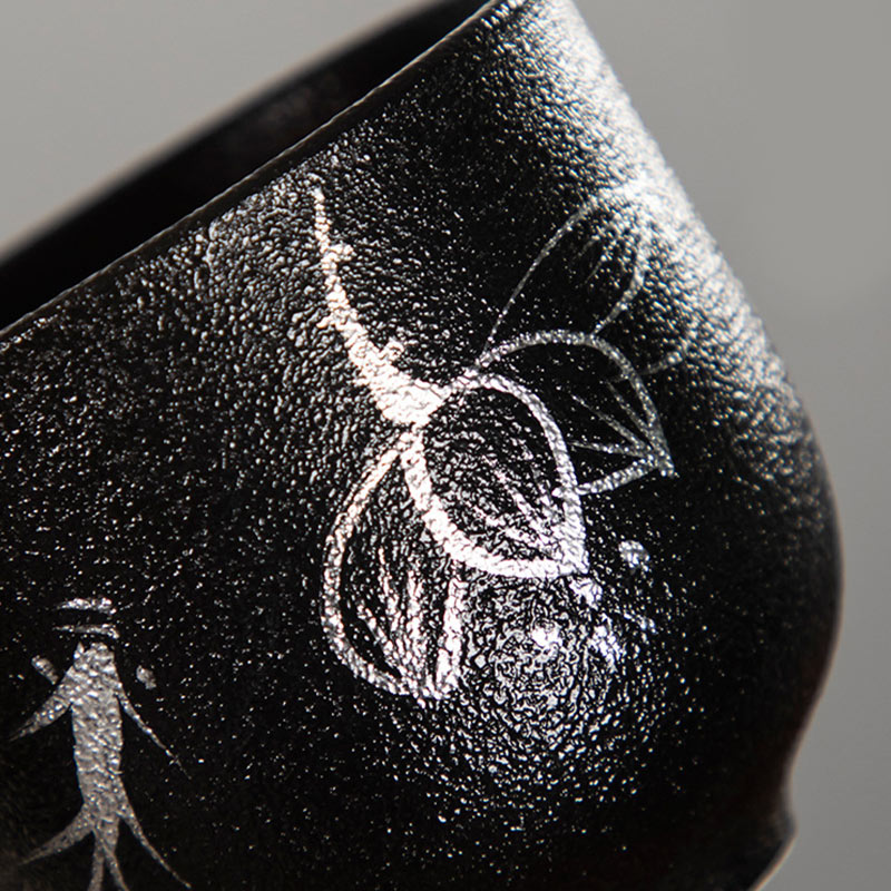 95 ml handbemalte schwarze Keramik-Teetasse mit Lotusblüte
