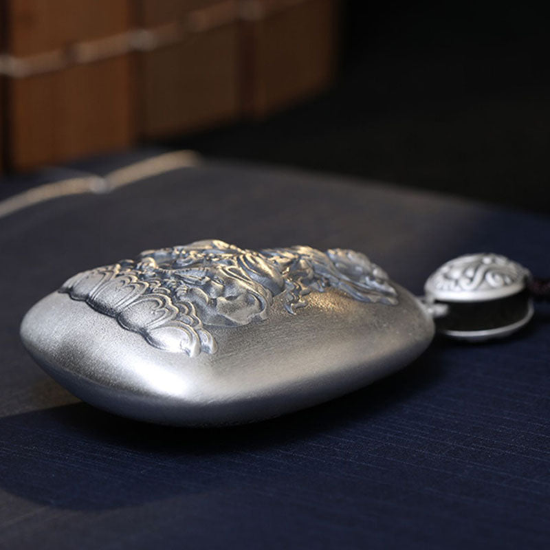 Halskette mit Schutzanhänger aus 999er Sterlingsilber mit chinesischem Sternzeichen