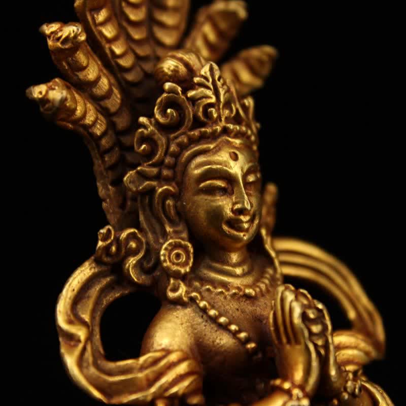 9 cm große Schutzstatue des Bodhisattva Nagarjuna aus Kupfer