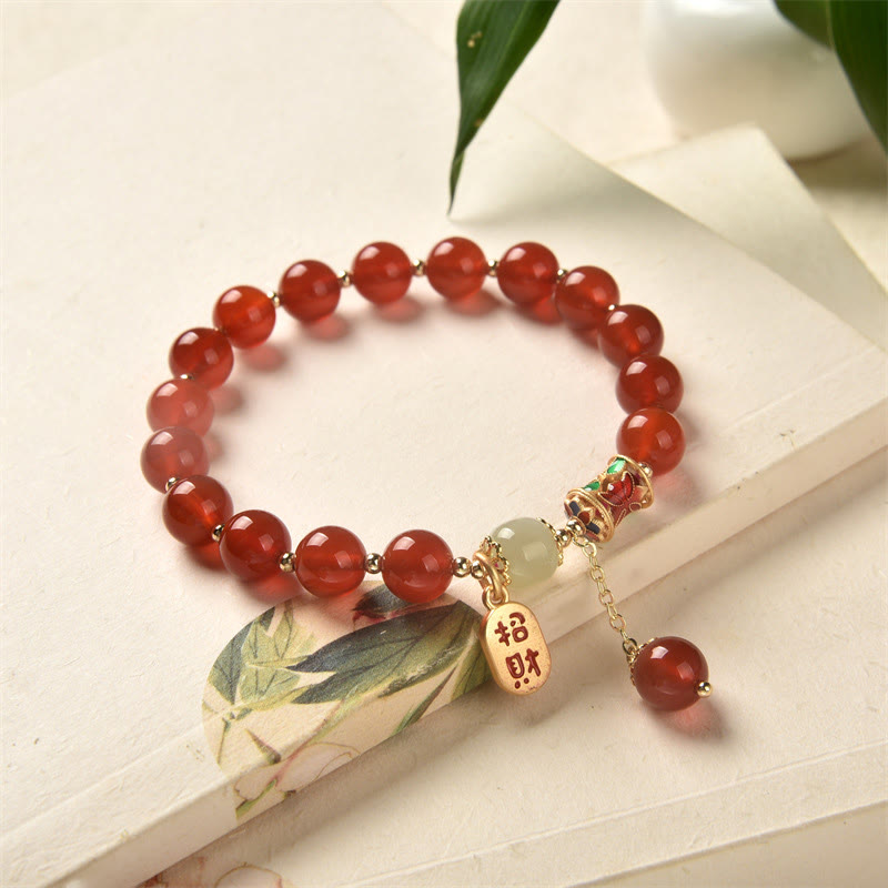 9 mm rotes Achat-Jade-Charm-Armband mit Vertrauen