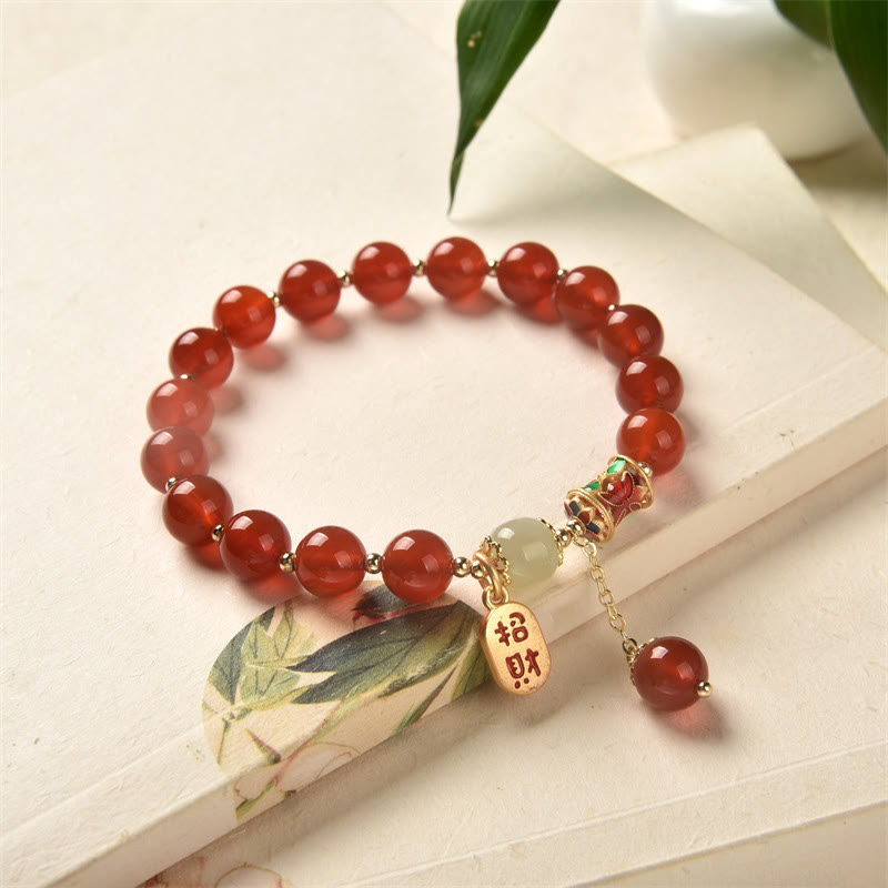 9 mm rotes Achat-Jade-Charm-Armband mit Vertrauen