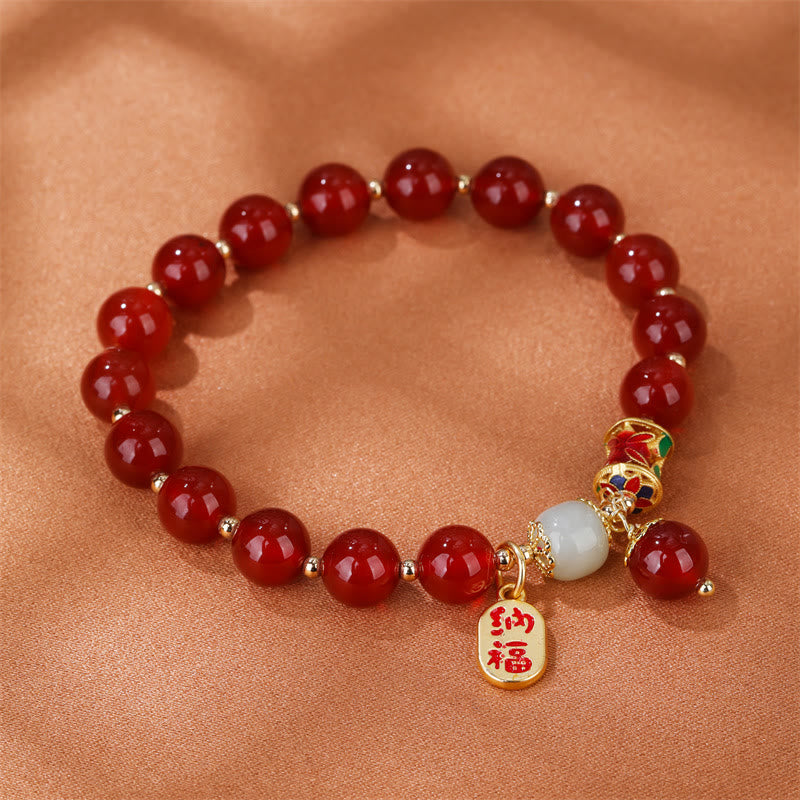 9 mm rotes Achat-Jade-Charm-Armband mit Vertrauen