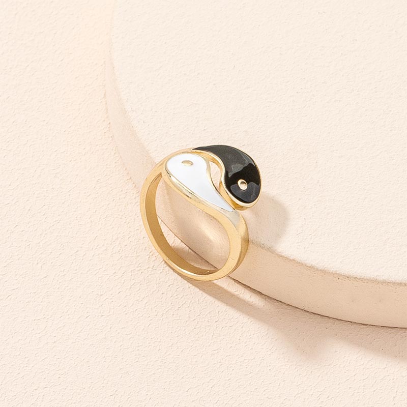 Unisex Adjustable Yin Yang Ring for Balance and Harmony