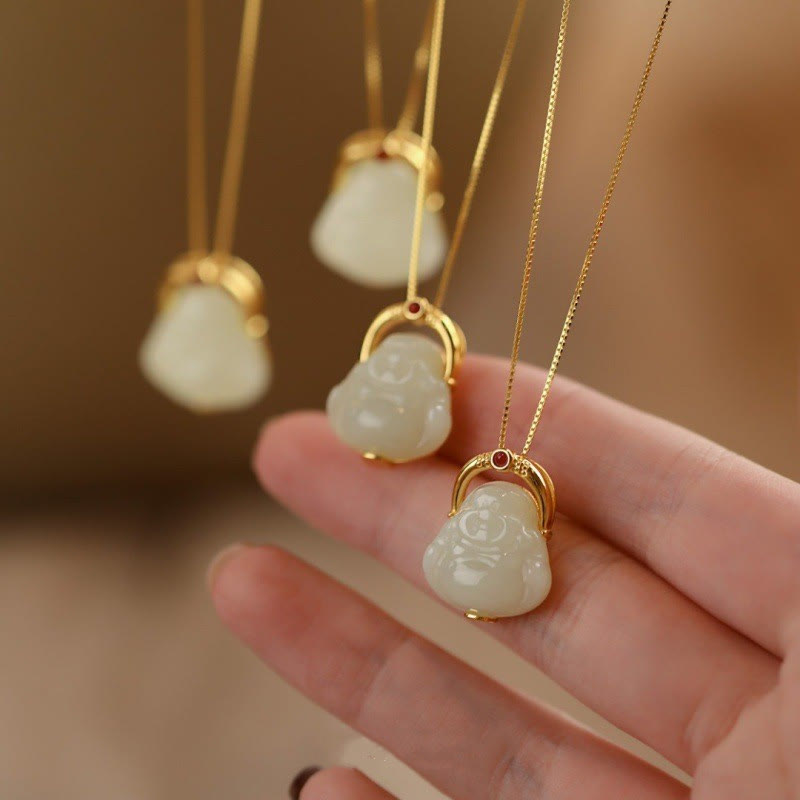 Halskette mit lachendem Buddha aus Hetian-Jade für Fülle, 925er Silber