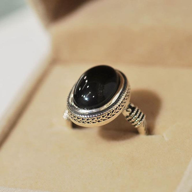 Verstellbarer spiritueller Schutzring aus schwarzem Onyx für Stärke und Glück