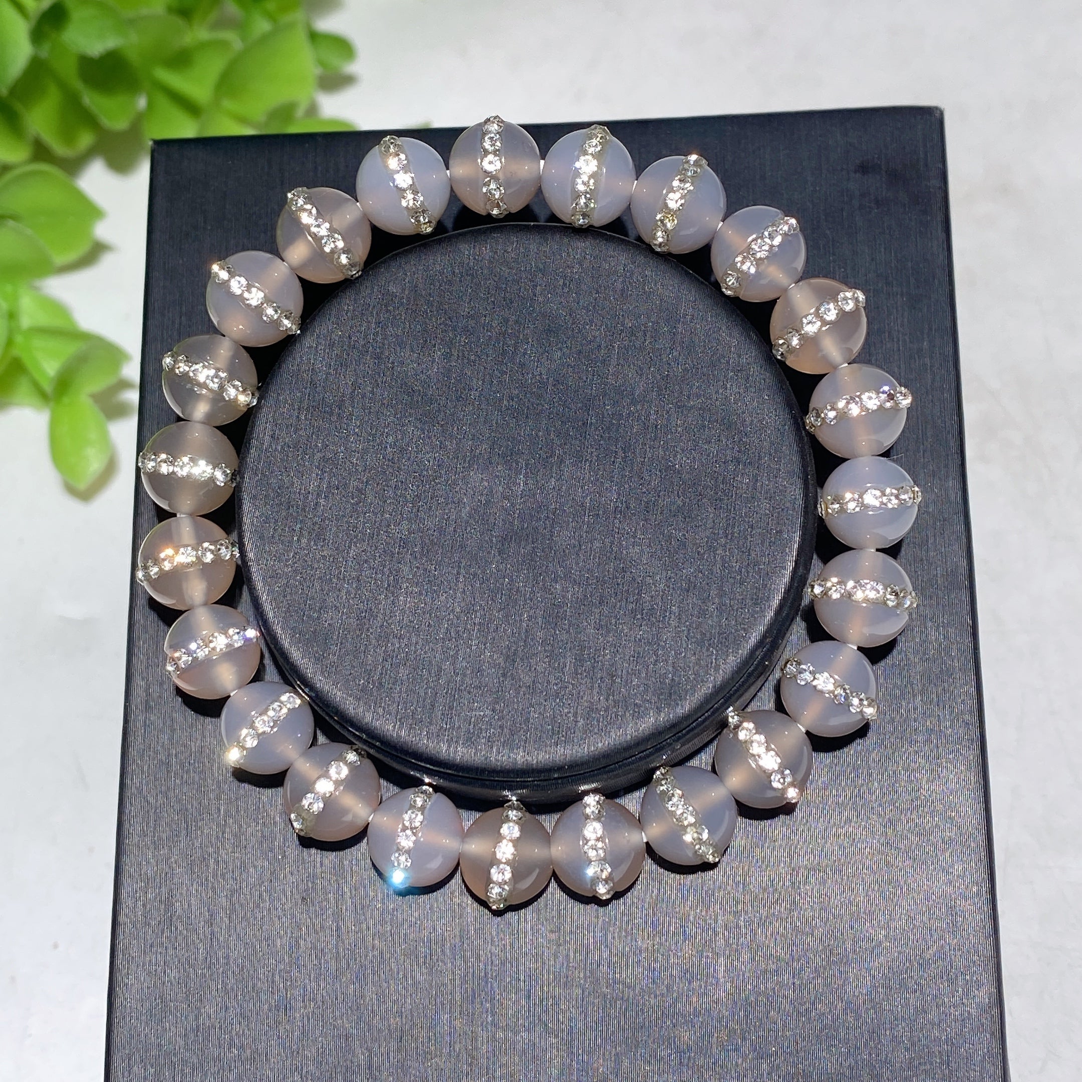Verstellbares Kristallheilarmband mit natürlichen Edelsteinen