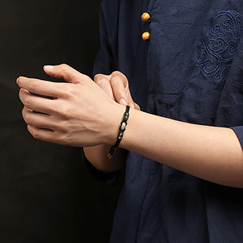 Verstellbares Jadearmband mit Peace-Schnalle für Fülle