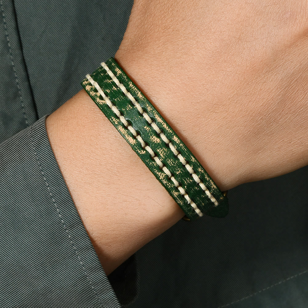 Verstellbares Vintage-Lederarmband mit spiritueller Stärke