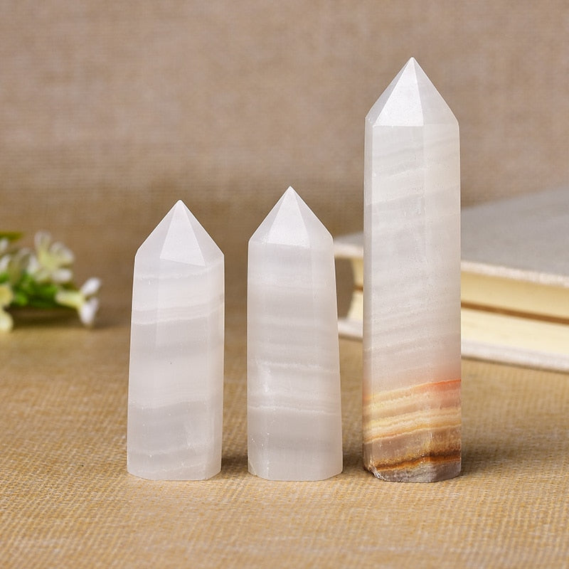 Afghanischer Heilturm aus weißer Jade, 5,1–7,6 cm