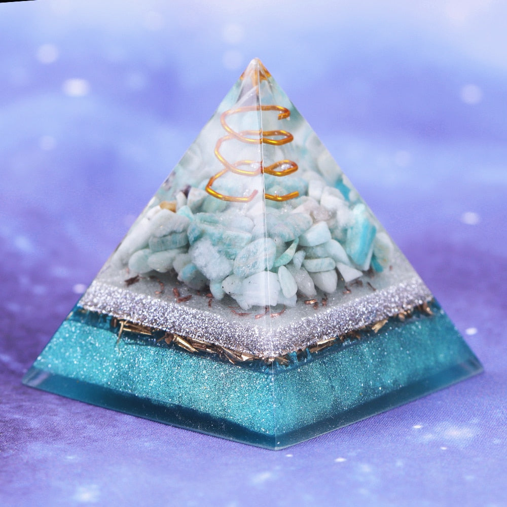 Amazonit-Pyramide für Mut und Ruhe