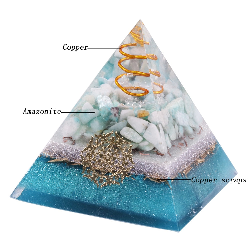 Amazonit-Pyramide für Mut und Ruhe