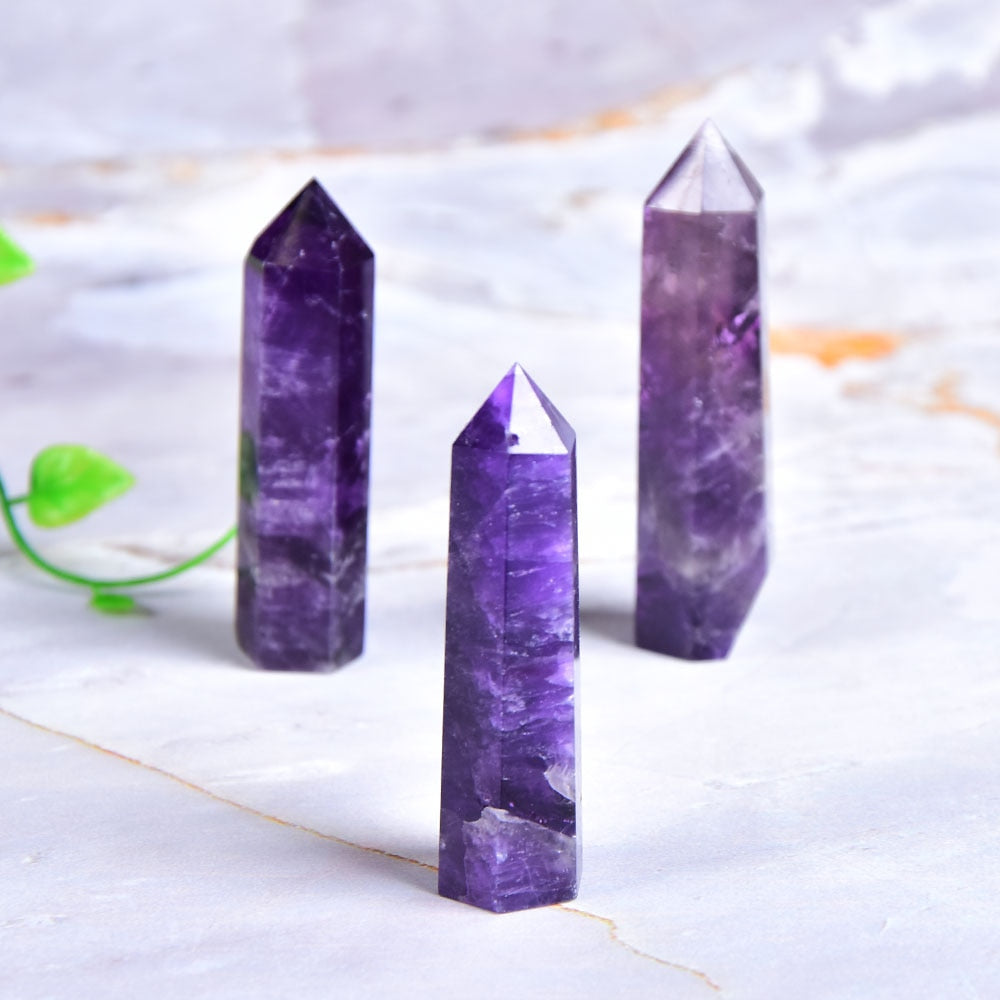 Amethyst-Heilkristallturm zur Energiefokussierung