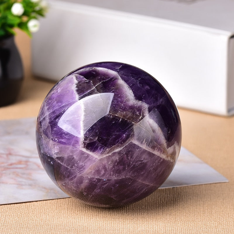 Amethystkugel zur Angstlinderung und Klarheit