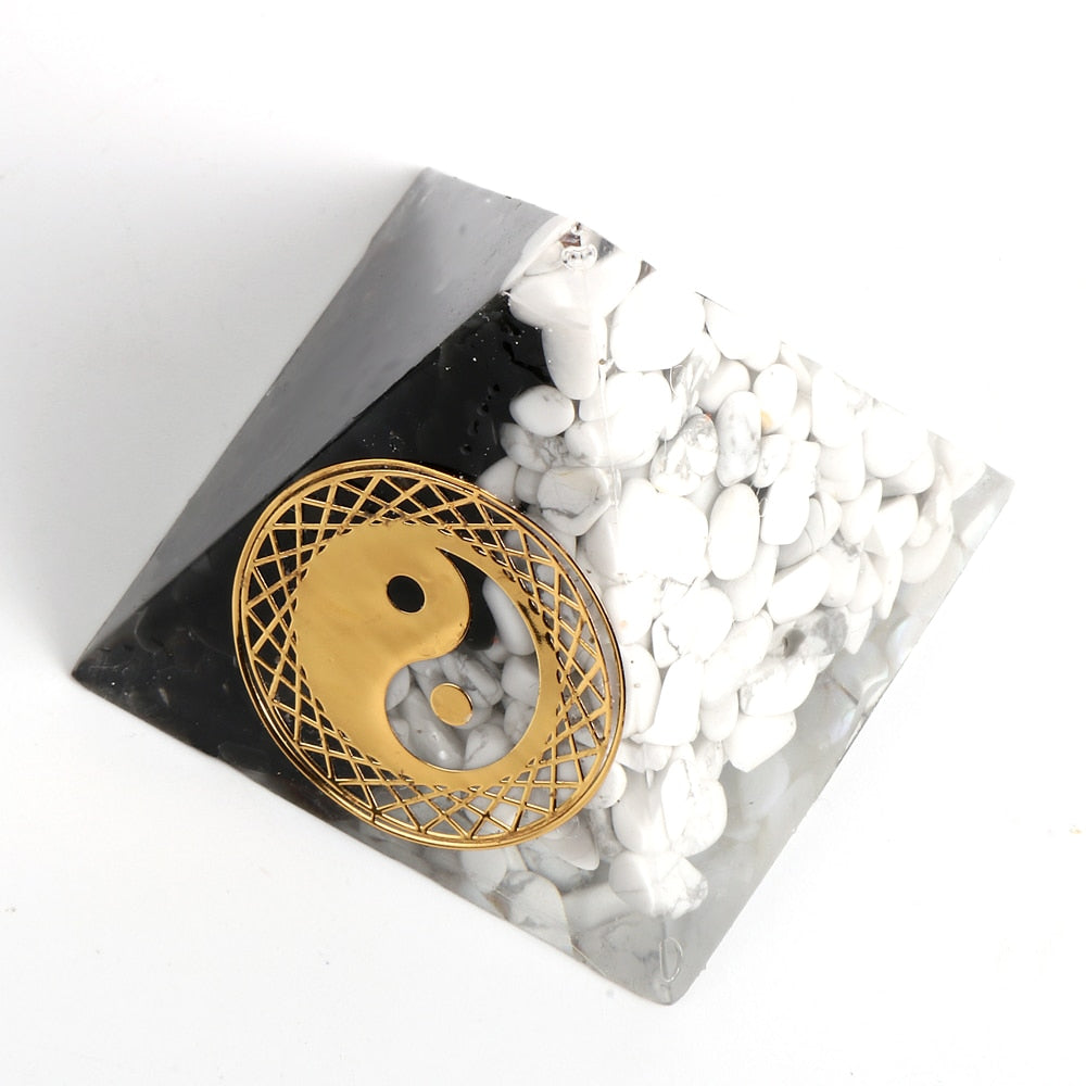 Ausgleichende Yin-Yang-Orgonit-Pyramide