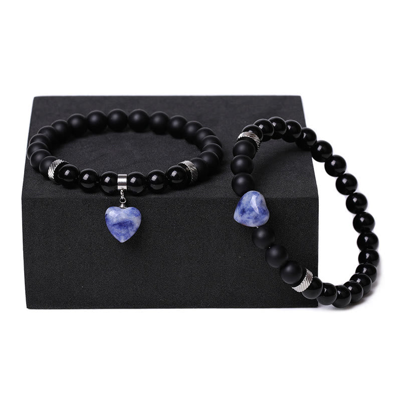 Schwarzes Onyx-Liebesherz-Schutzarmband mit 8 mm Perlen