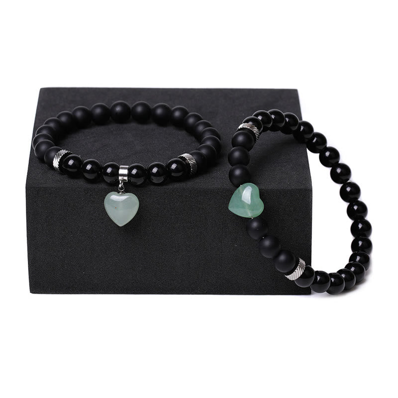 Schwarzes Onyx-Liebesherz-Schutzarmband mit 8 mm Perlen