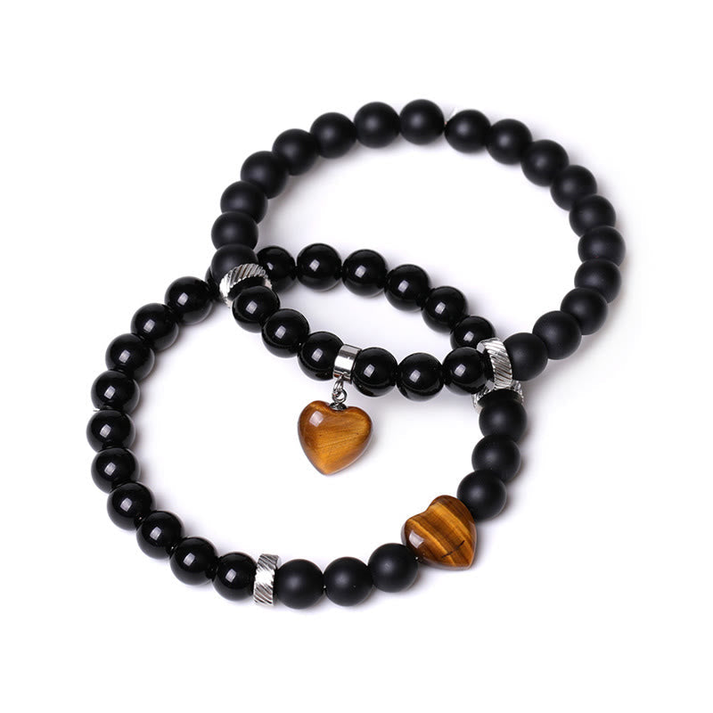 Schwarzes Onyx-Liebesherz-Schutzarmband mit 8 mm Perlen