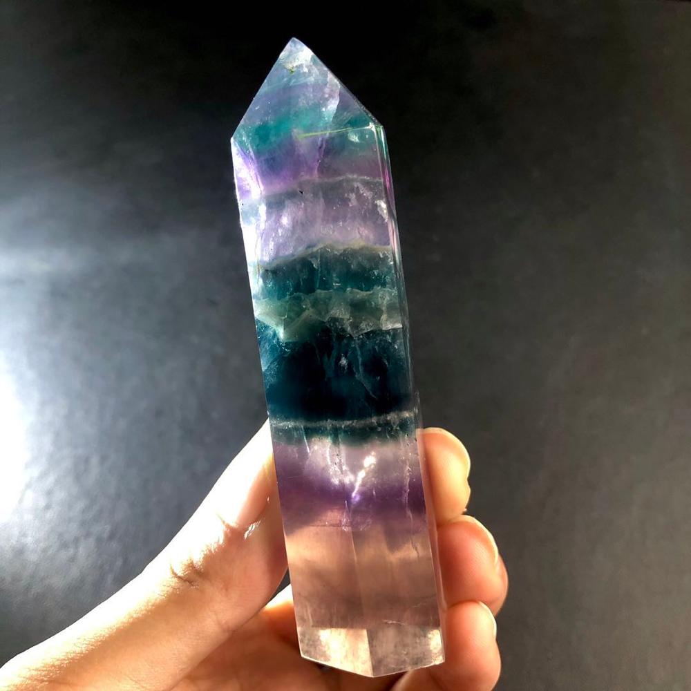 Blauer Fluorit-Kristallturm für geistige Klarheit